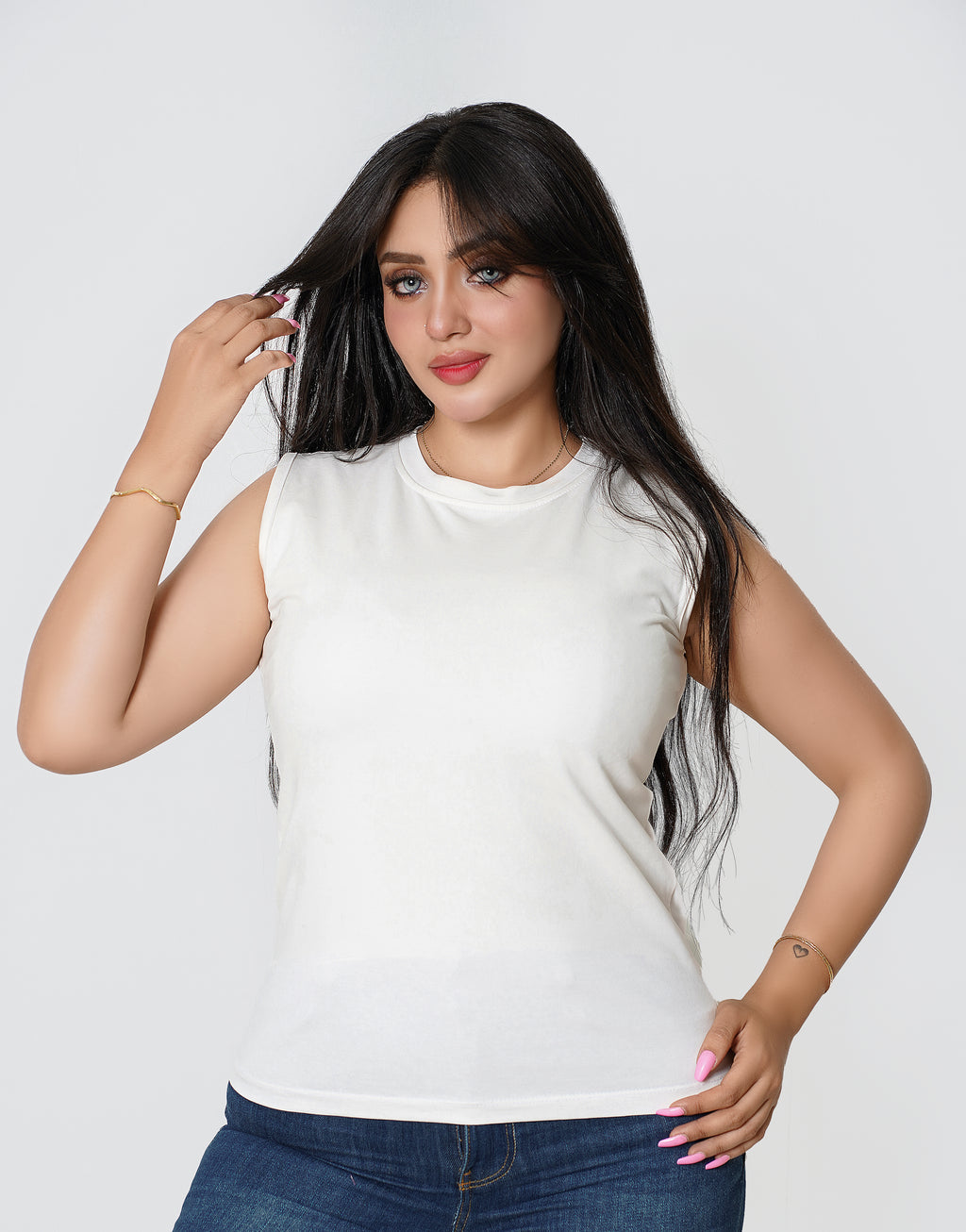 Sleeveless Basic top
