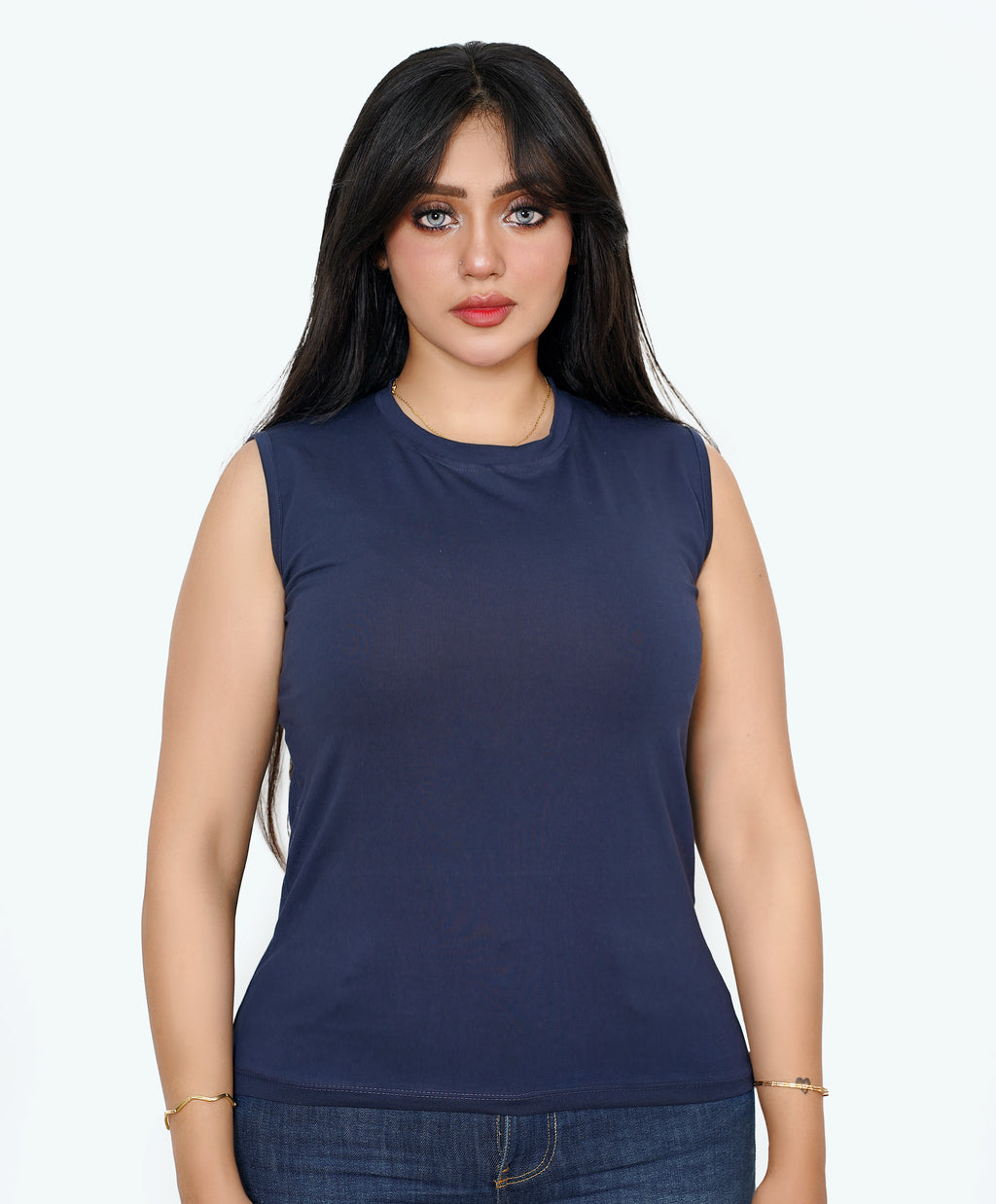 Sleeveless Basic top